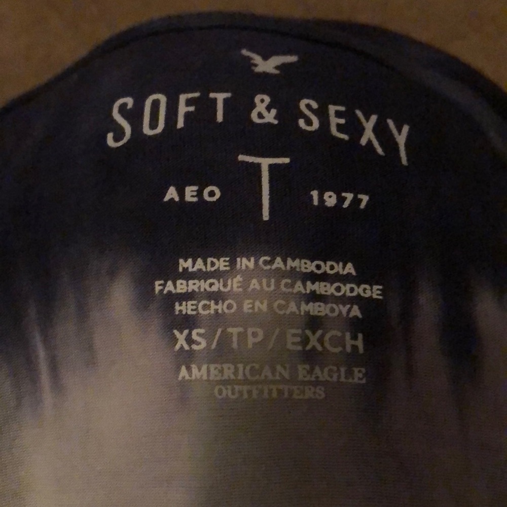 tee shirt - Picture 2 of 2